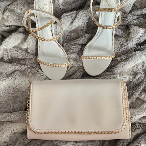 White Chain Detail Heels With Matching Clutch - Picture 2 of 4